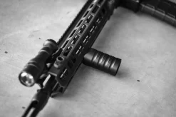 Arisaka Defense Muut Asetarvikkeet ^ Vertical Grip pystykahva, M-Lok,