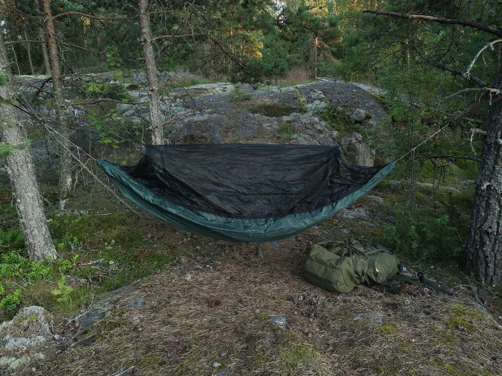 DD Hammocks Majoitteet ^ Frontline riippumatto