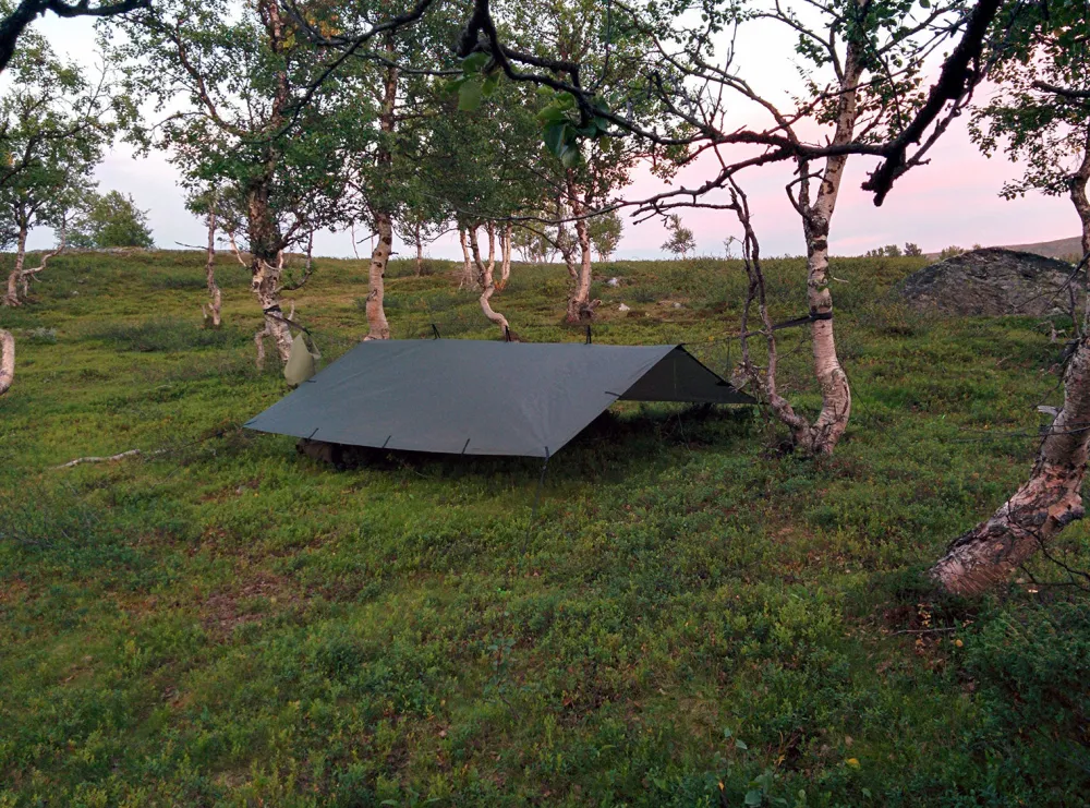 DD Hammocks Majoitteet ^ Frontline riippumatto