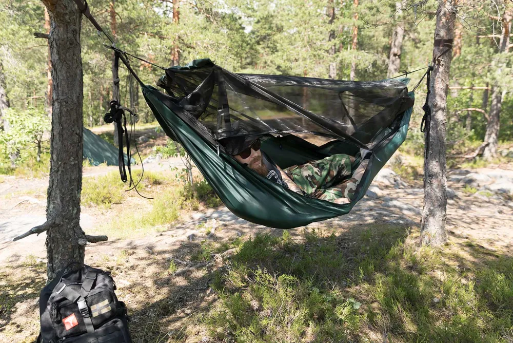 DD Hammocks Majoitteet ^ Frontline riippumatto