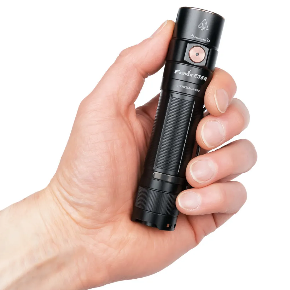 Fenix Valaisimet ^ E35R ladattava taskulamppu