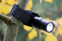 Fenix Valaisimet ^ taskulampun kiinnike, erisuuntainen