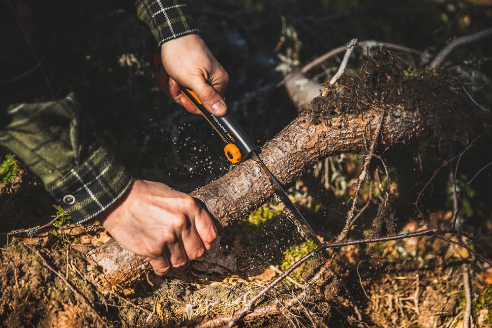 Fiskars Kirveet Ja Sahat ^ Xtract SW73 retkisaha