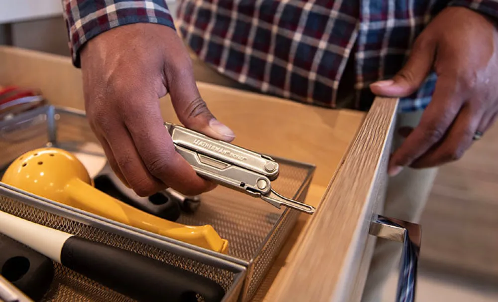 Leatherman Monitoimityökalut ^ Bond monitoimityökalu
