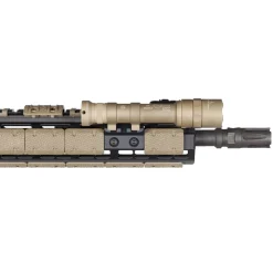 Magpul Muut Asetarvikkeet ^ M-LOK Offset Light/Optic Mount kiinnityskisko, alumiini