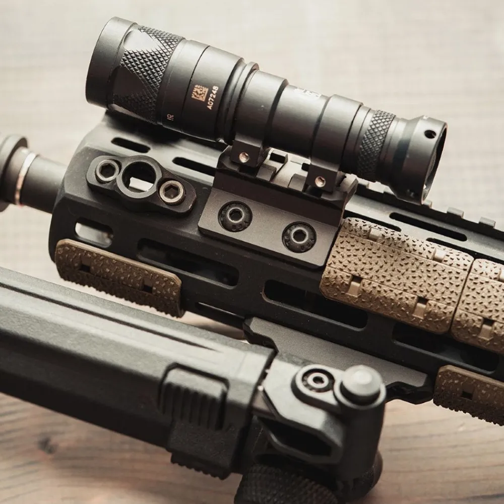 Magpul Muut Asetarvikkeet ^ M-LOK QD Sling Mount hihnan pikakiinnike