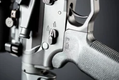 Radian Muut Asetarvikkeet ^ Talon AR-15 kaksipuolinen varmistin