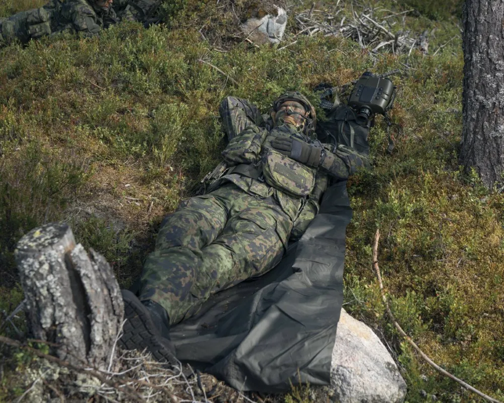 Savotta Nukkuminen ^ SA makuualusta