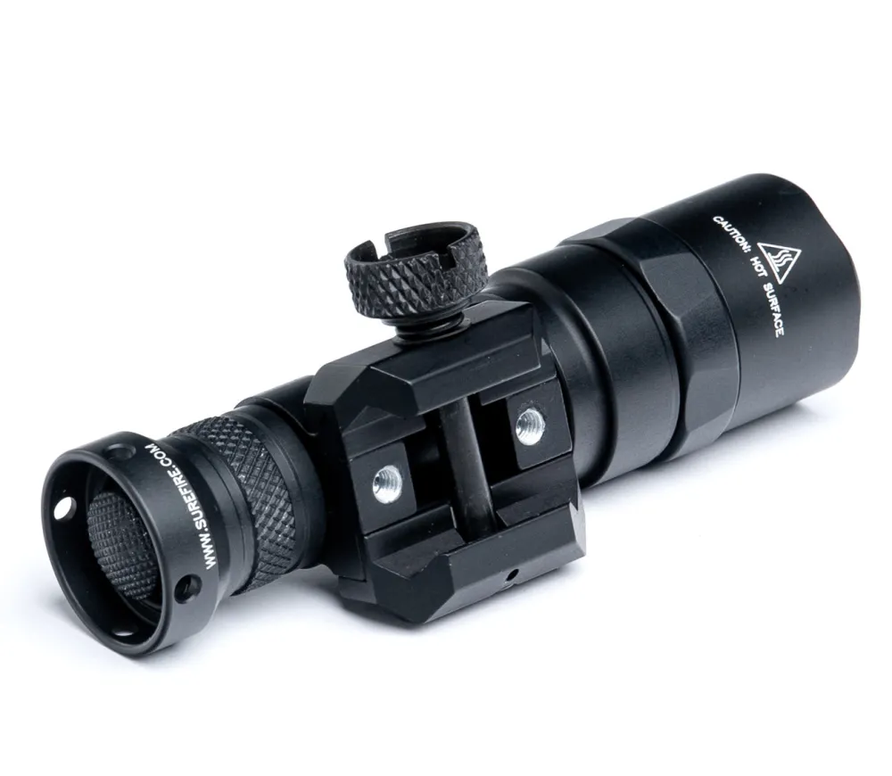 Surefire Asevalot ^ M300C Mini Scout Light asevalo, 500 lm