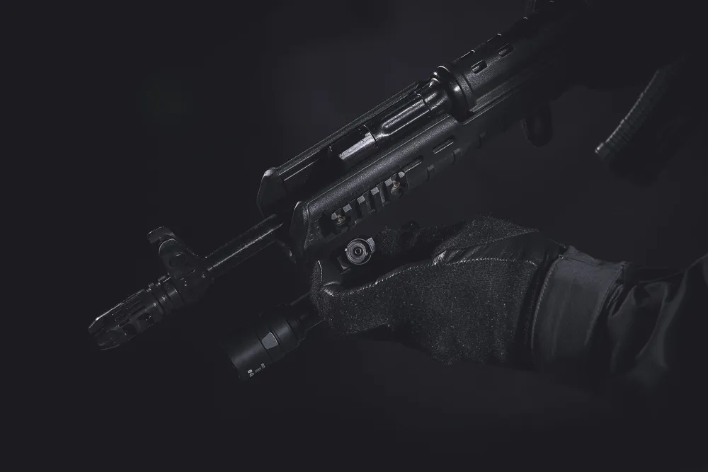 Surefire Asevalot ^ M600U Scout Light asevalo, 1000 lm