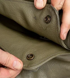Swiss Olkalaukut ^ Sveitsiläinen vaatelaukku, ylijäämä