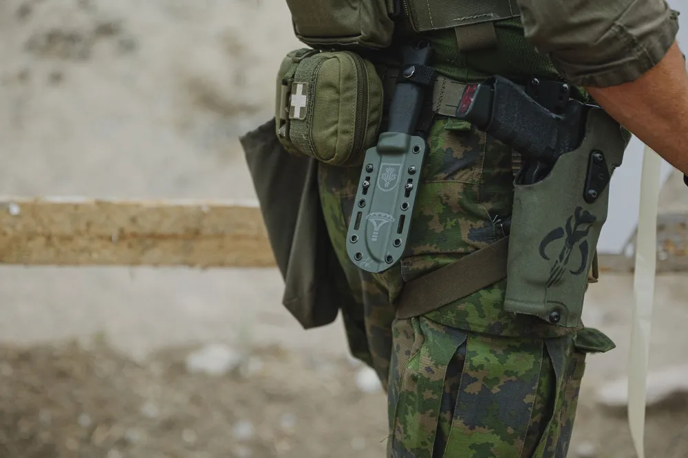 Varusteleka Tupet ^ Boltaron-tuppi Jääkäripuukolle