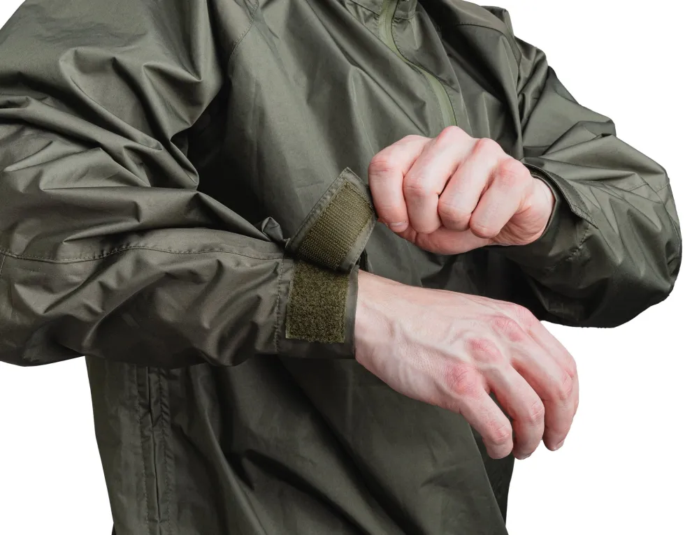 Varusteleka Takit|L6 Waterproof Shell ^ L6 Sadeanorakki
