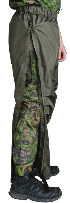 Varusteleka L6 Waterproof Shell|Housut ^ L6 Sadehousut